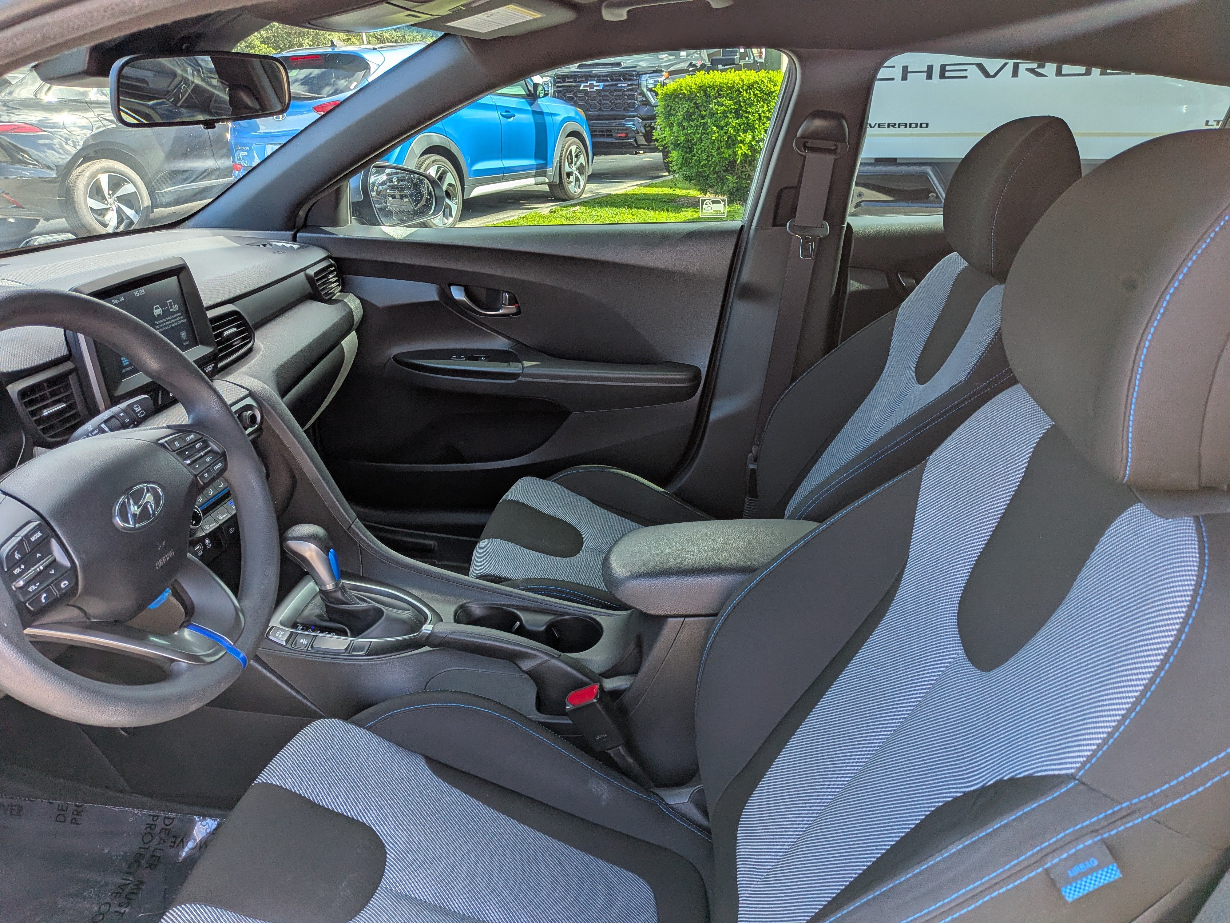 Used 2021 Hyundai Veloster 2.0 FWD image 15
