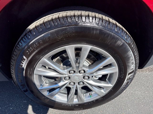 Used 2023 Cadillac XT5 Premium Luxury w/ Technology Package FWD image 11
