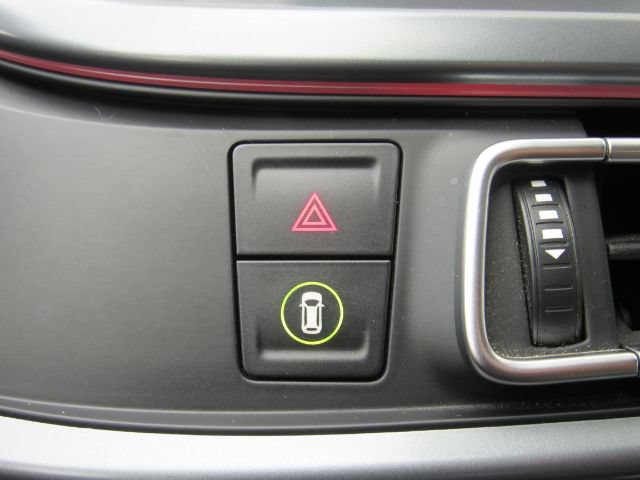 Used 2014 BMW i8 AWD/4WD image 31