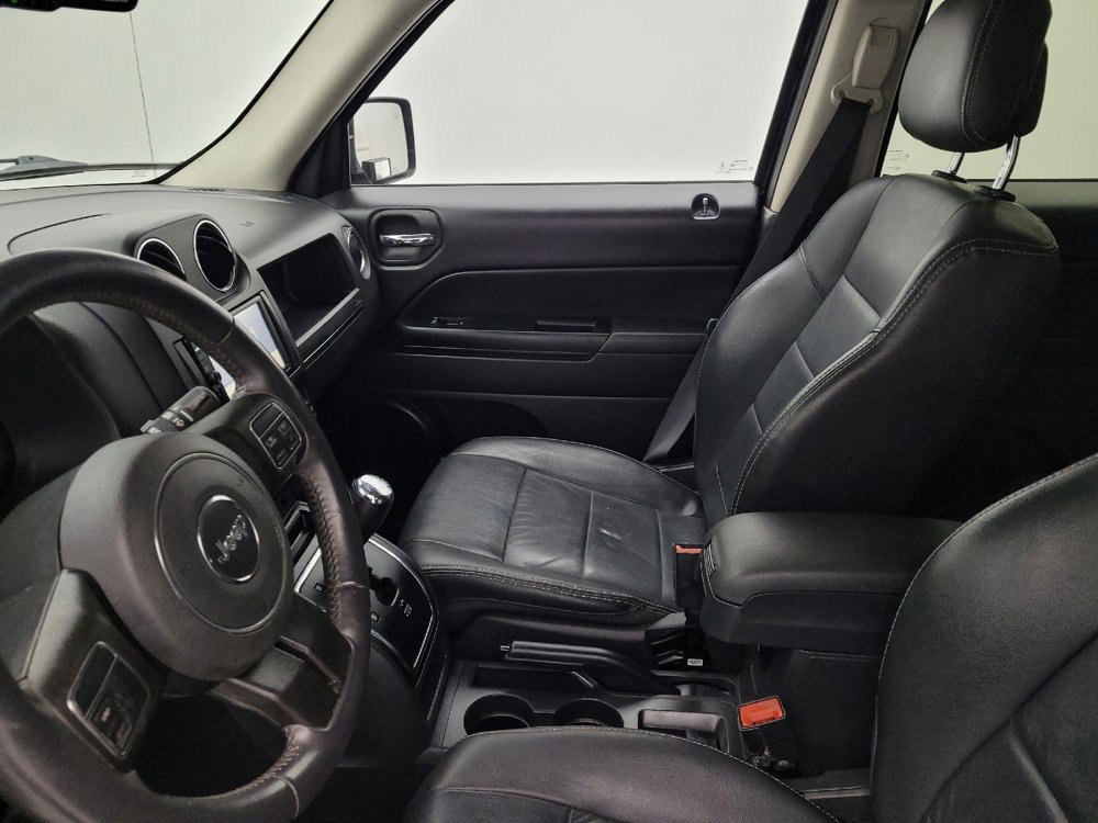 Used 2017 Jeep Patriot High Altitude image 17