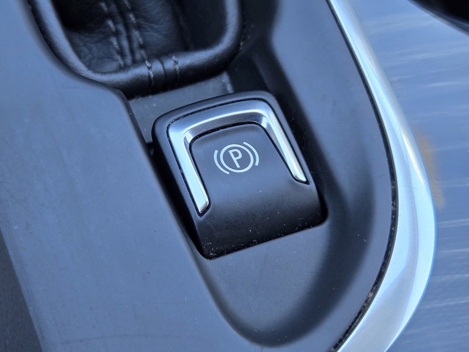 Used 2020 Buick Envision Essence image 22