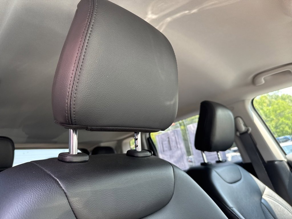 Used 2022 Jeep Compass Latitude image 65