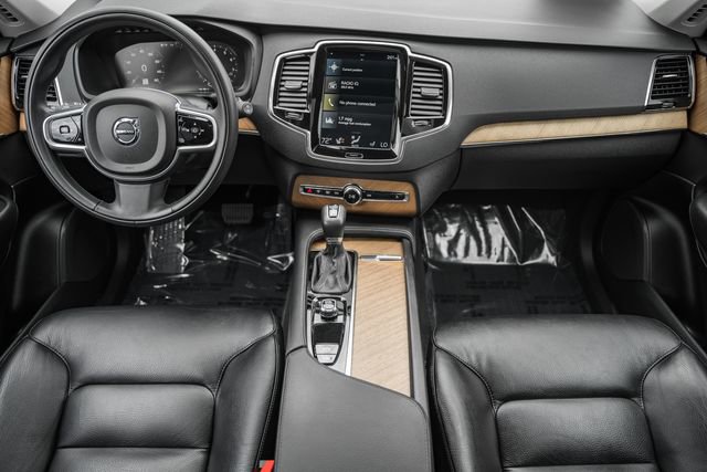Used 2022 Volvo XC90 T6 Momentum w/ Advanced Package image 23