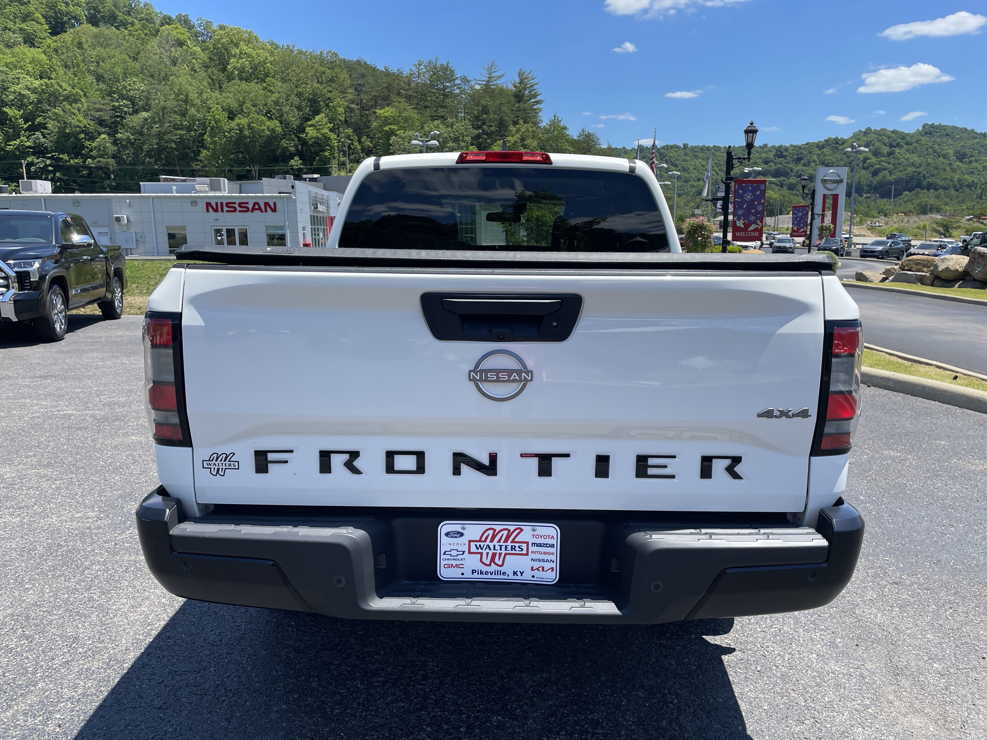 Used 2022 Nissan Frontier S w/ Technology Package AWD/4WD image 3