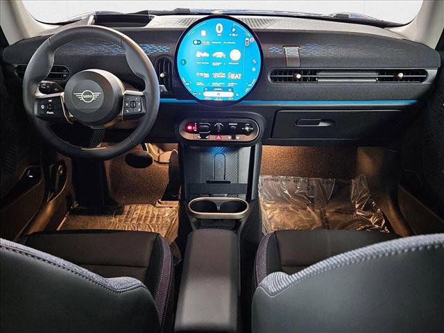 Used 2025 MINI Cooper 2-Door Hardtop FWD image 15