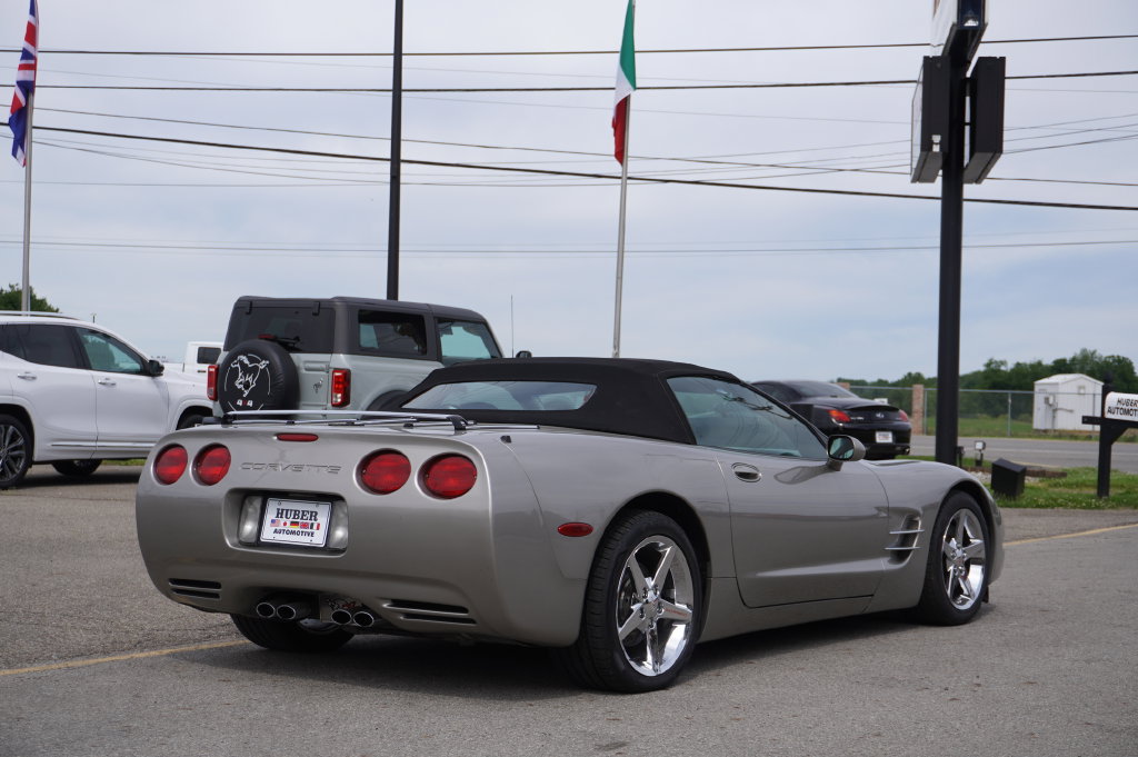 Used 2001 Chevrolet Corvette Convertible w/ Preferred Equipment Group2 RWD image 8