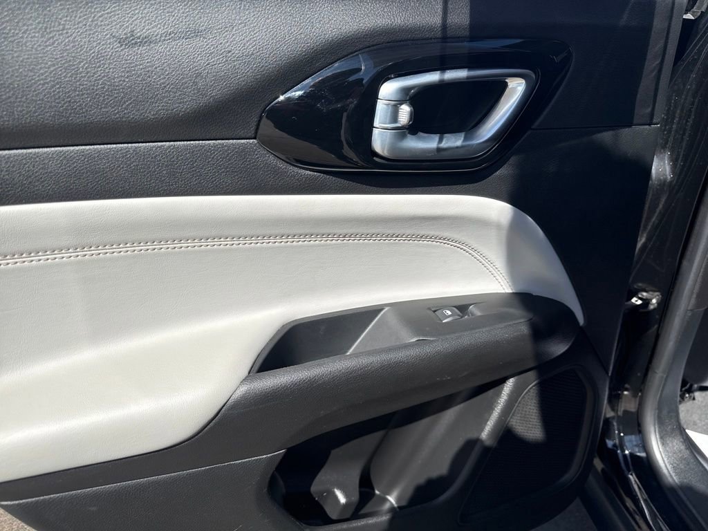 Certified 2022 Jeep Compass Limited image 28