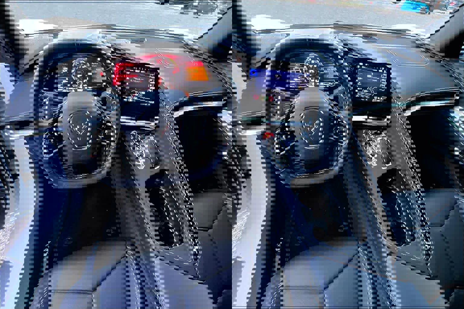 Used 2022 Chevrolet Corvette Stingray Coupe w/ Z51 Performance Package image 15