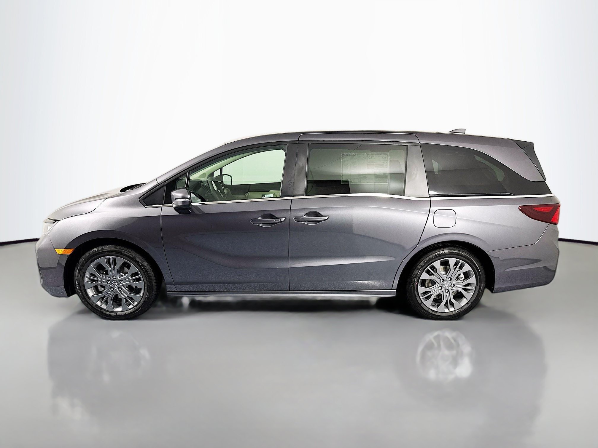 New 2026 Honda Odyssey Touring image 8