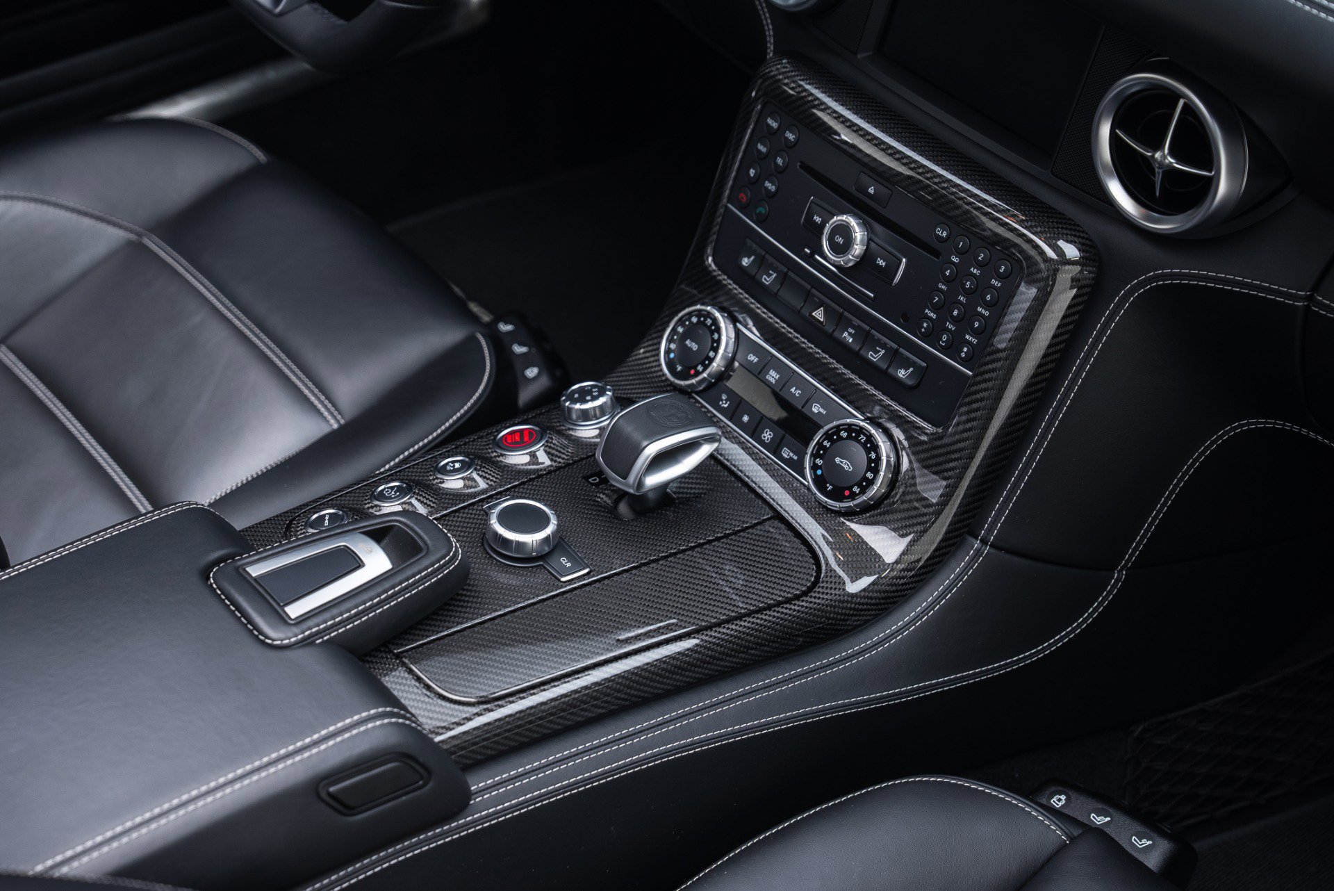 Used 2012 Mercedes-Benz SLS AMG image 29