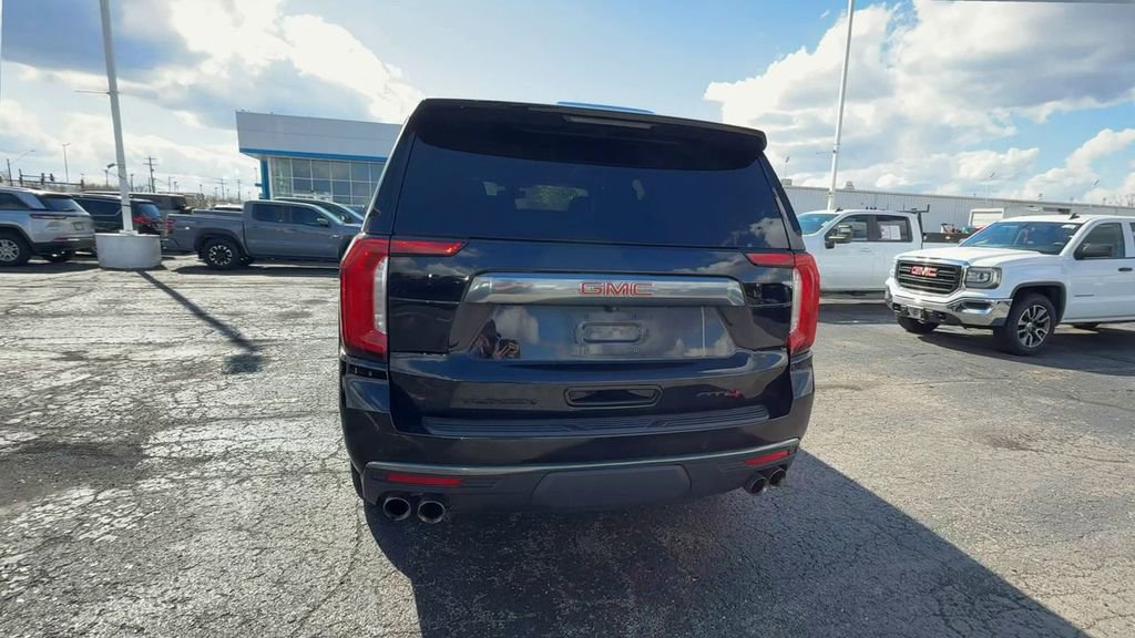Used 2022 GMC Yukon XL AT4 AWD/4WD image 7