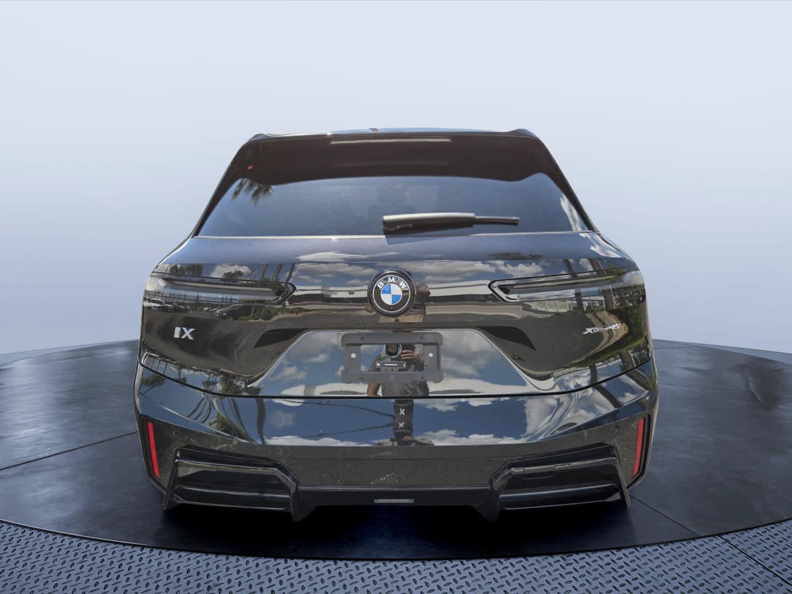 Certified 2026 BMW iX xDrive45 AWD/4WD image 5