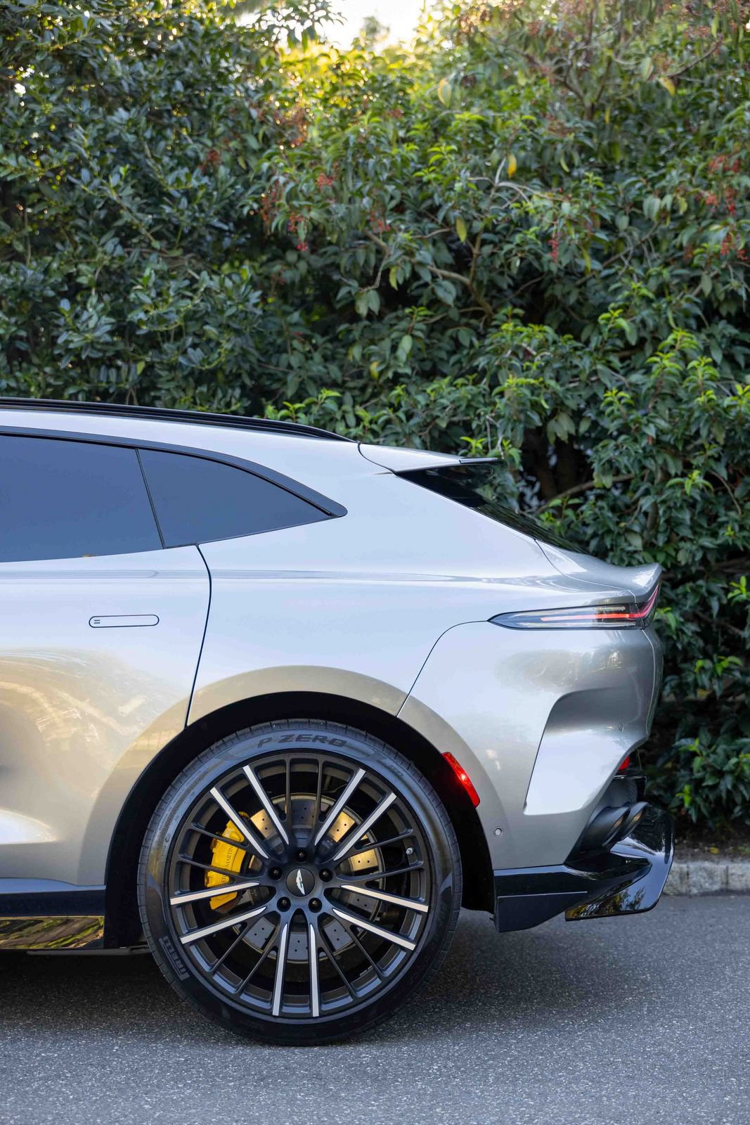 Used 2023 Aston Martin DBX 707 AWD/4WD image 25