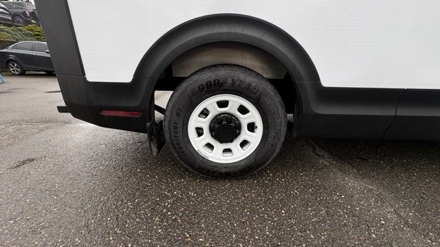 Used 2025 Chevrolet Brightdrop 400 w/ Battery Pack, Max Range image 9