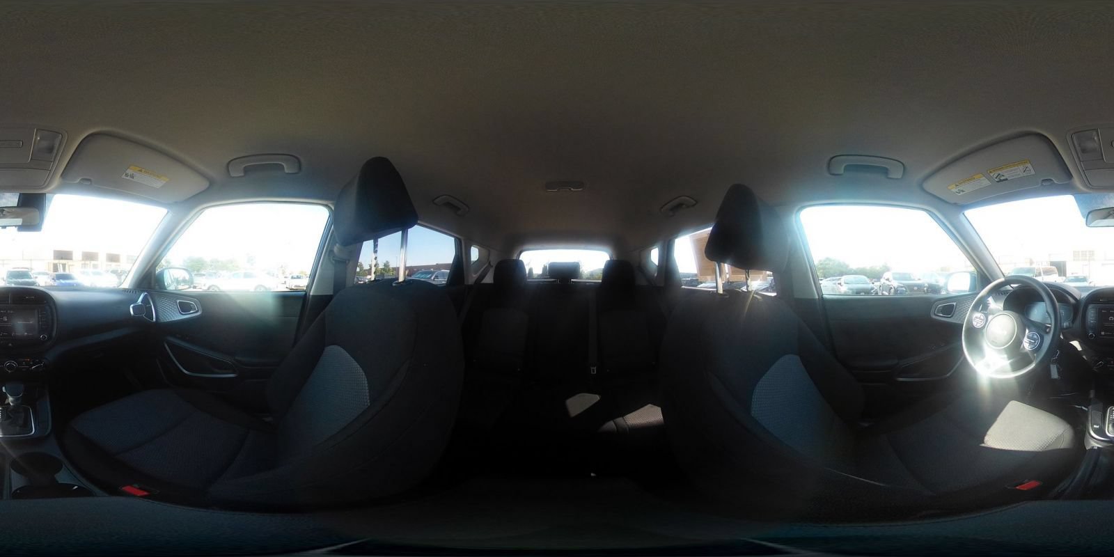 Used 2025 Kia Soul LX w/ LX Technology Package FWD image 39