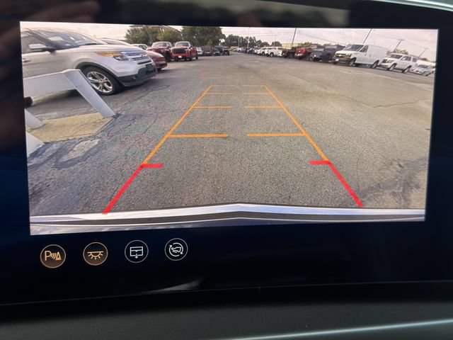 Used 2024 Cadillac Lyriq Tech RWD image 19