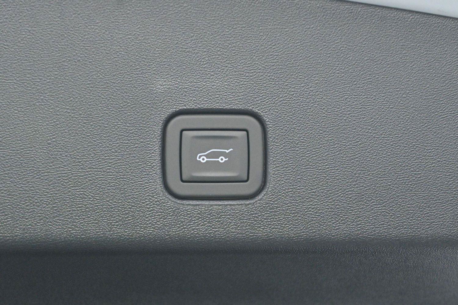 Certified 2025 Cadillac Optiq Sport 1 AWD/4WD image 10