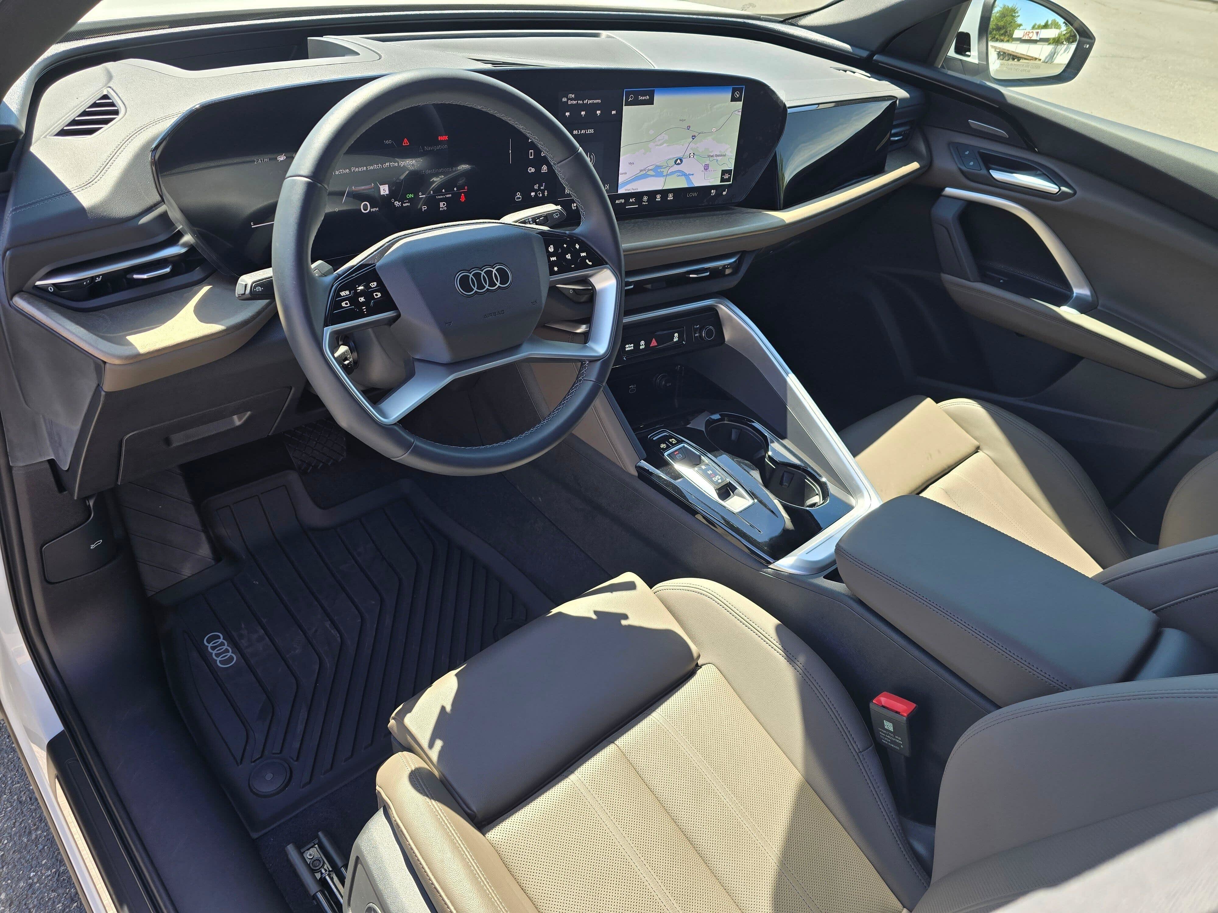 Certified 2025 Audi Q5 Premium Plus w/ Premium Plus AWD/4WD image 2
