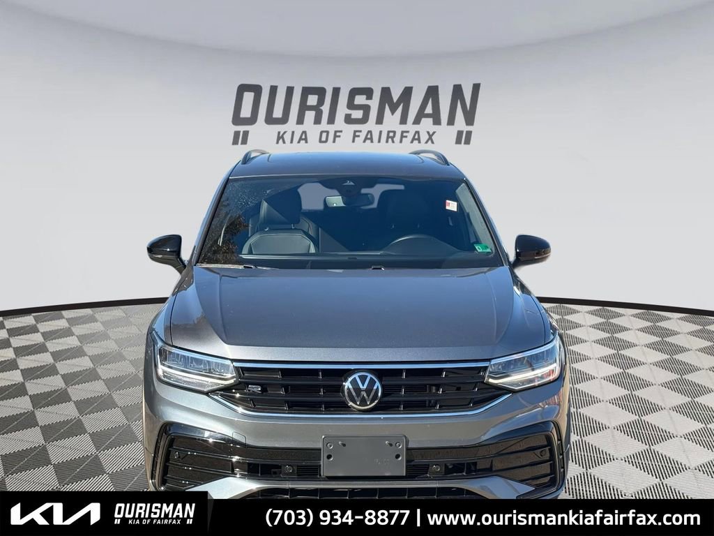 Used 2022 Volkswagen Tiguan SE R-Line image 32