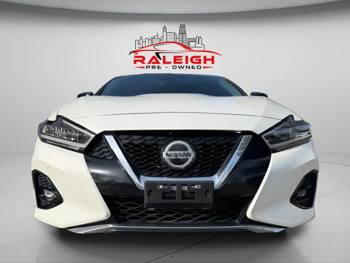 Used 2022 Nissan Maxima Platinum w/ Sport Mat Group image 3