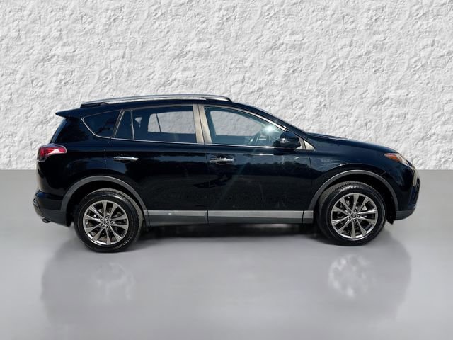 Used 2017 Toyota RAV4 Limited image 2