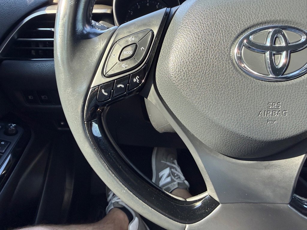 Used 2019 Toyota C-HR Limited FWD image 24