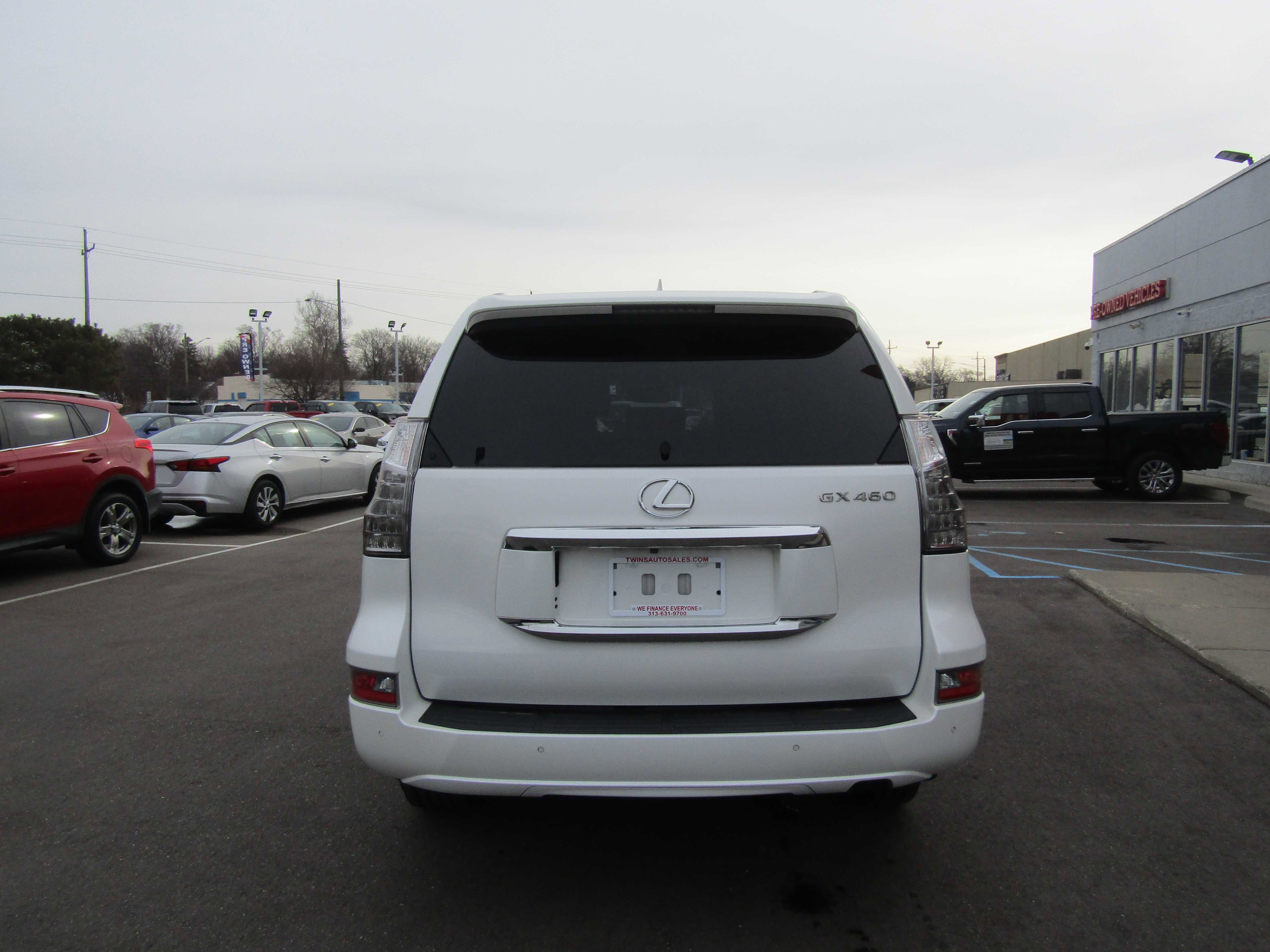 Used 2016 Lexus GX 460 w/ Premium Package image 7