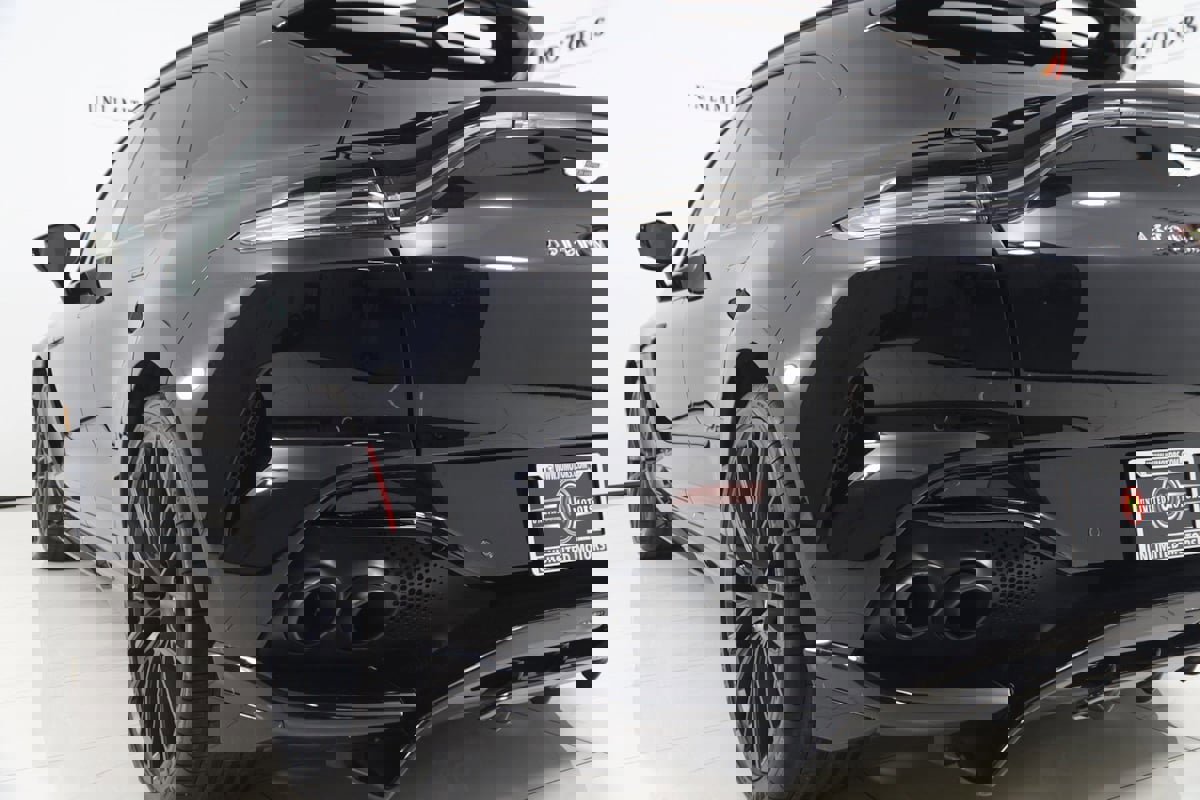 Used 2023 Aston Martin DBX 707 image 38