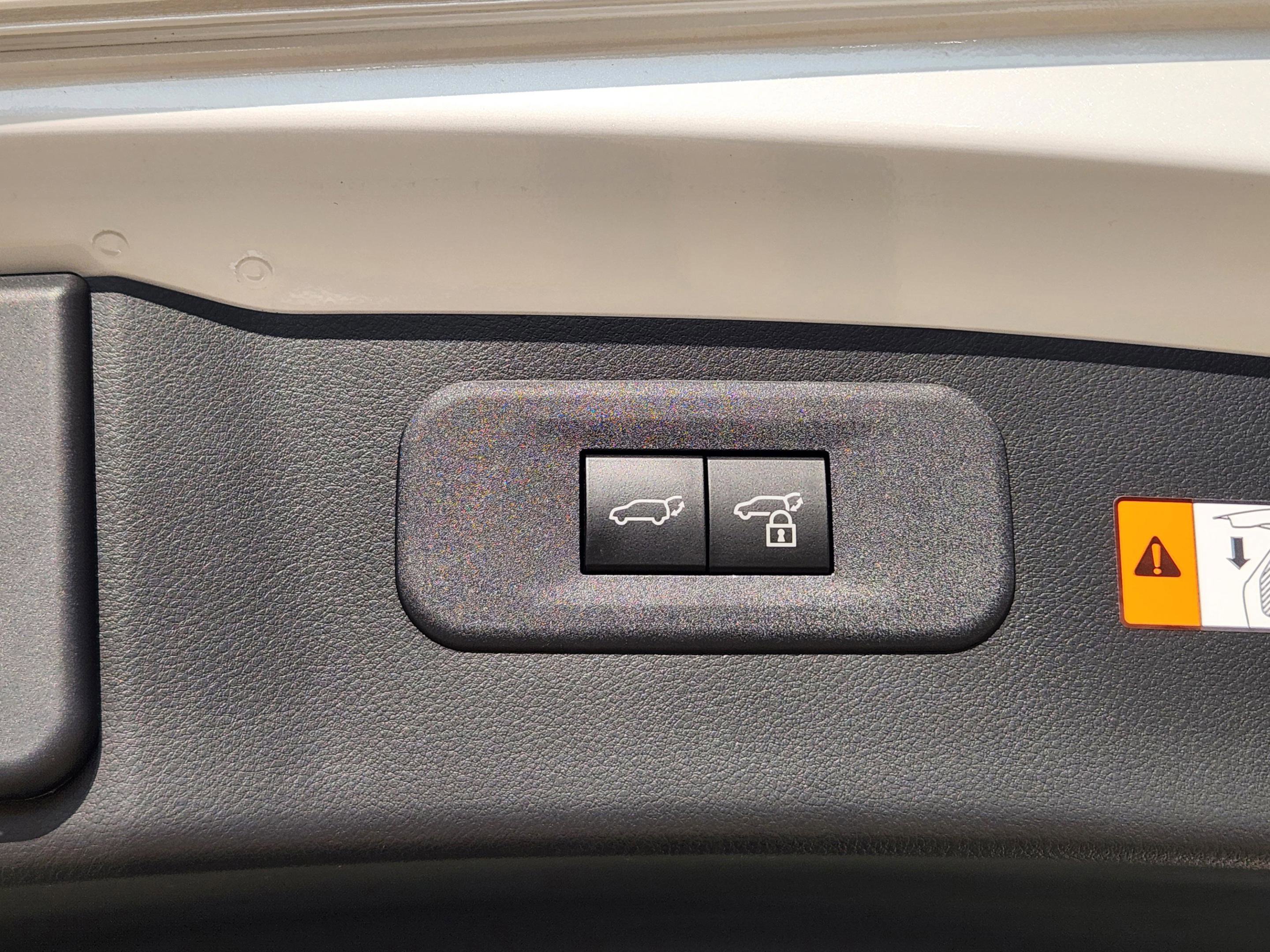 Used 2024 Lexus NX 250 FWD image 17