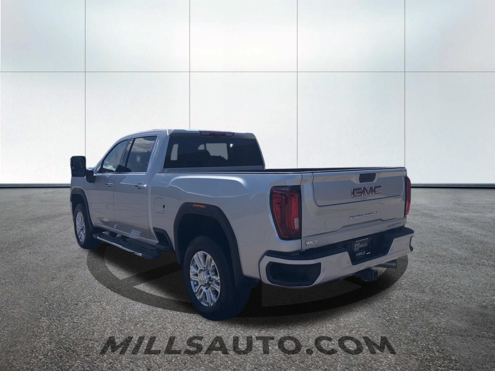 Used 2021 GMC Sierra 2500 Denali w/ Denali Ultimate Package AWD/4WD image 9