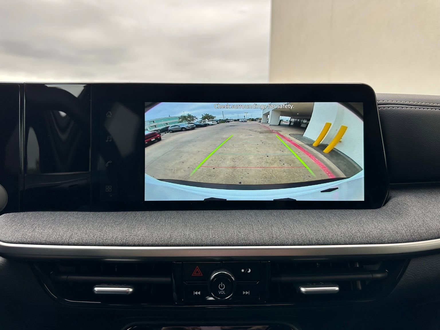 Used 2026 Nissan Kicks SV image 14