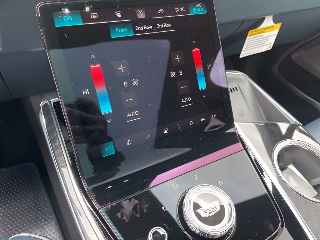 Used 2025 Cadillac Escalade IQ Sport 2 w/ LPO, ONYX Package image 31