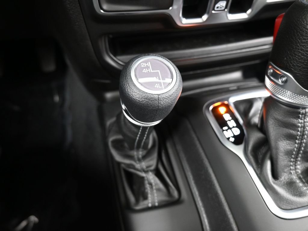 Used 2025 Jeep Wrangler Sport image 25