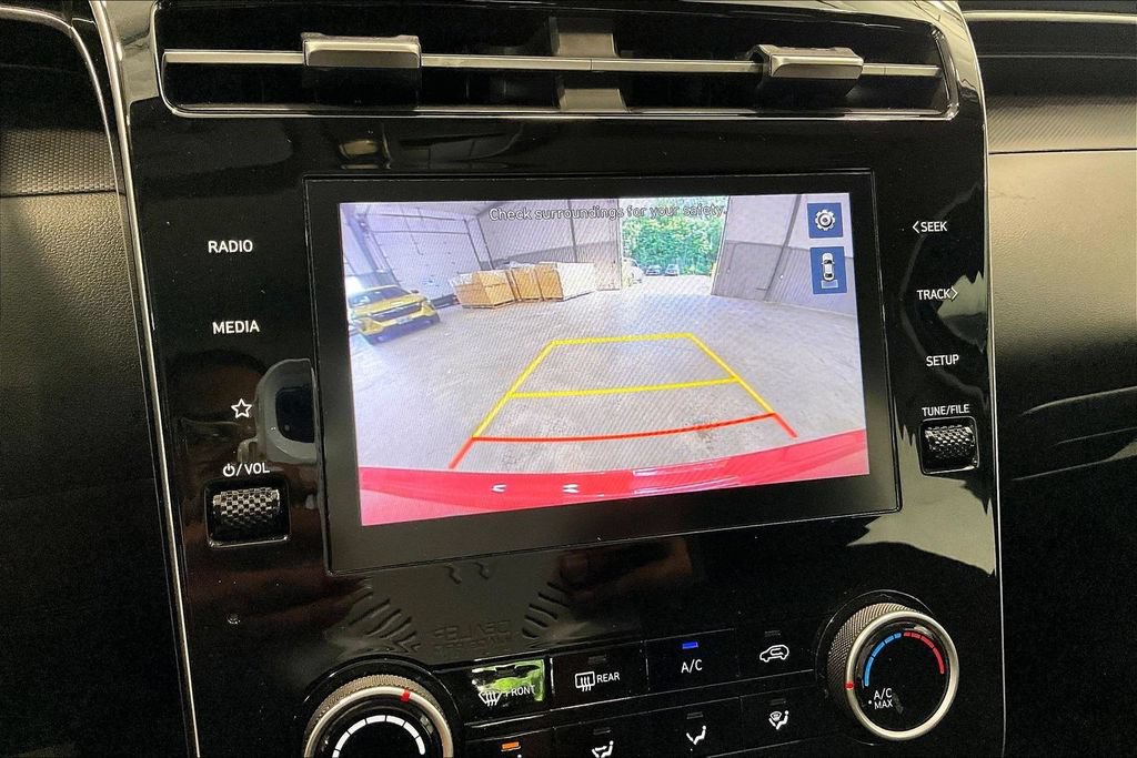 Used 2023 Hyundai Tucson SE AWD/4WD image 14