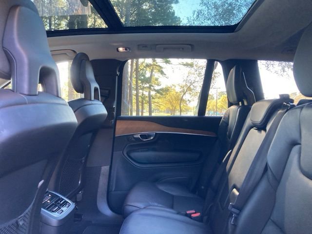 Used 2021 Volvo XC90 T6 Momentum w/ Climate Package image 22