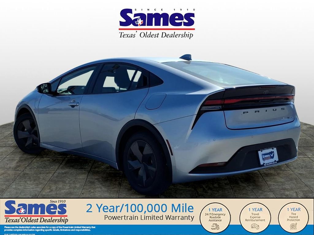 Used 2024 Toyota Prius LE image 7