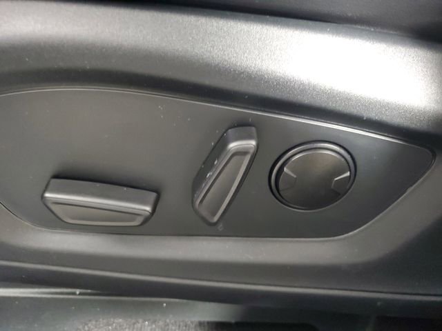 Used 2023 Ford Explorer Platinum w/ Technology Package image 21