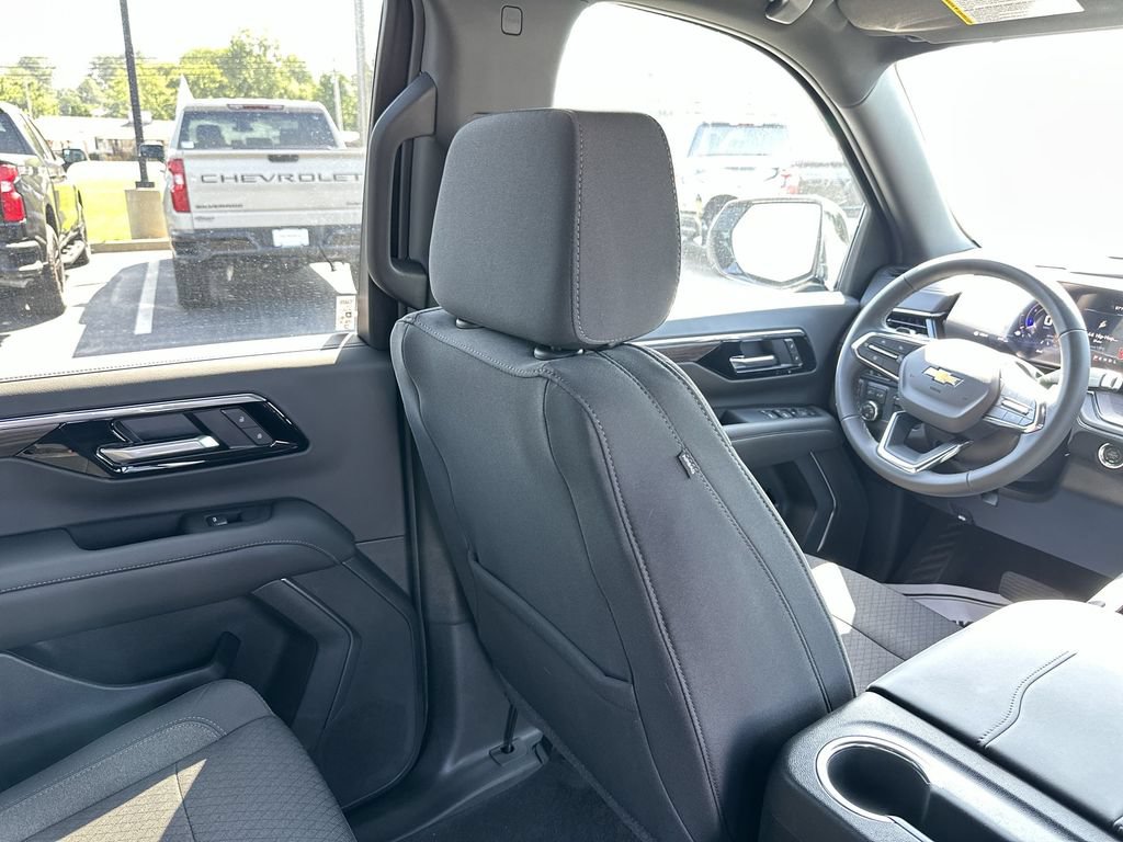 New 2026 Chevrolet Tahoe LS w/ LS Custom Edition AWD/4WD image 15
