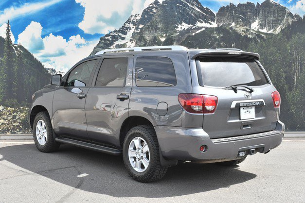 Used 2020 Toyota Sequoia SR5 AWD/4WD image 9