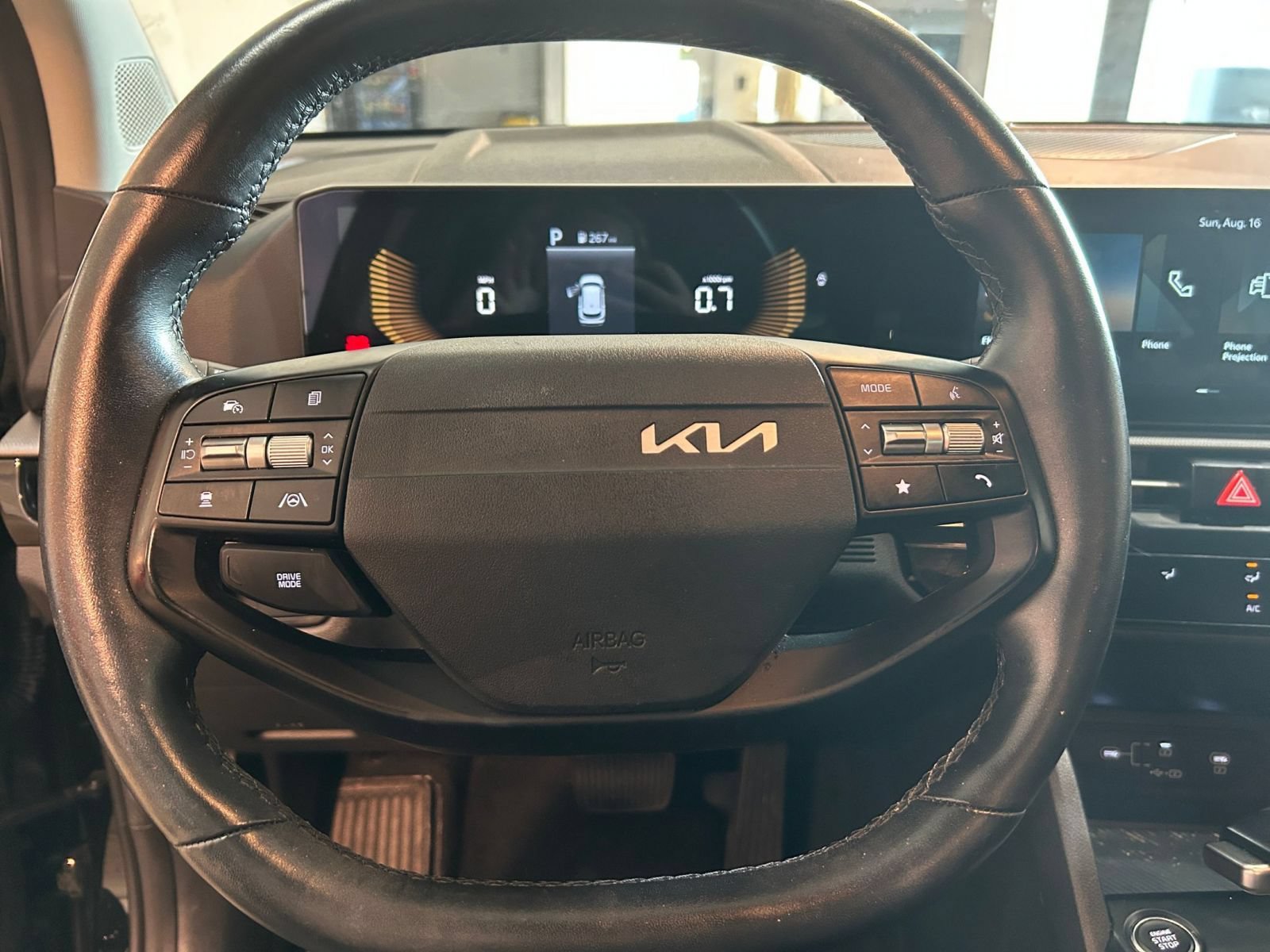 Used 2026 Kia Sportage LX FWD image 27