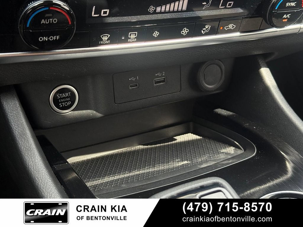 Used 2023 Nissan Rogue SV AWD/4WD image 18