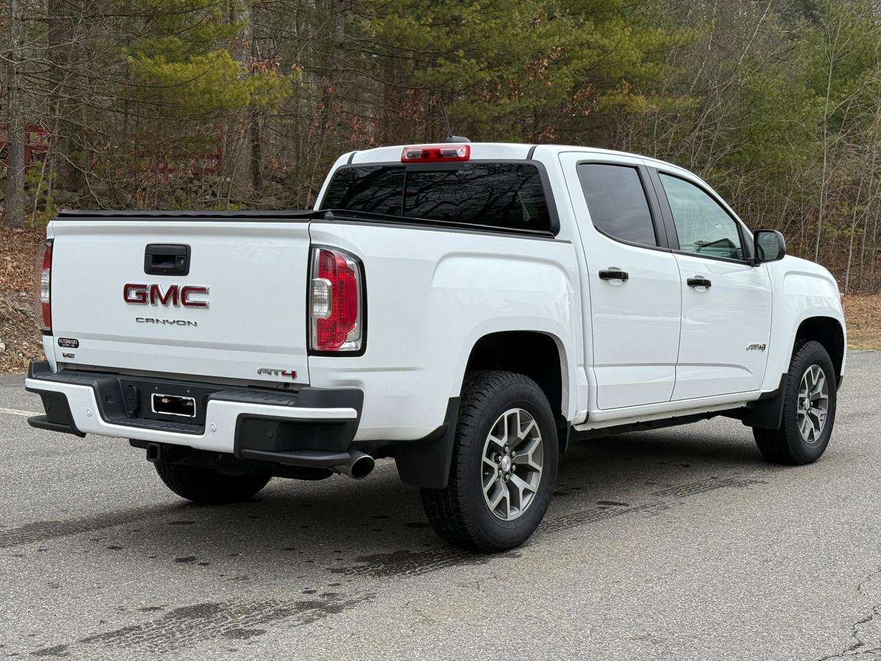 Used 2021 GMC Canyon AT4 image 3