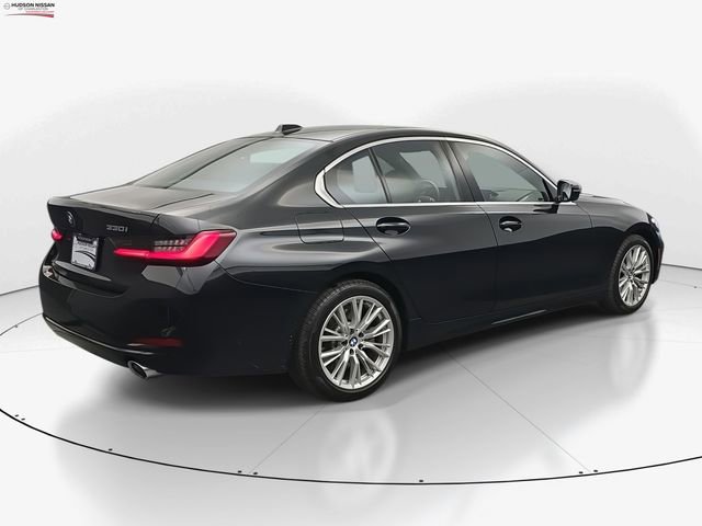 Used 2024 BMW 330i Sedan image 10
