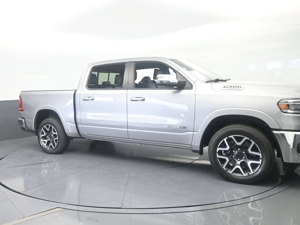 Used 2025 RAM 1500 Laramie AWD/4WD image 8