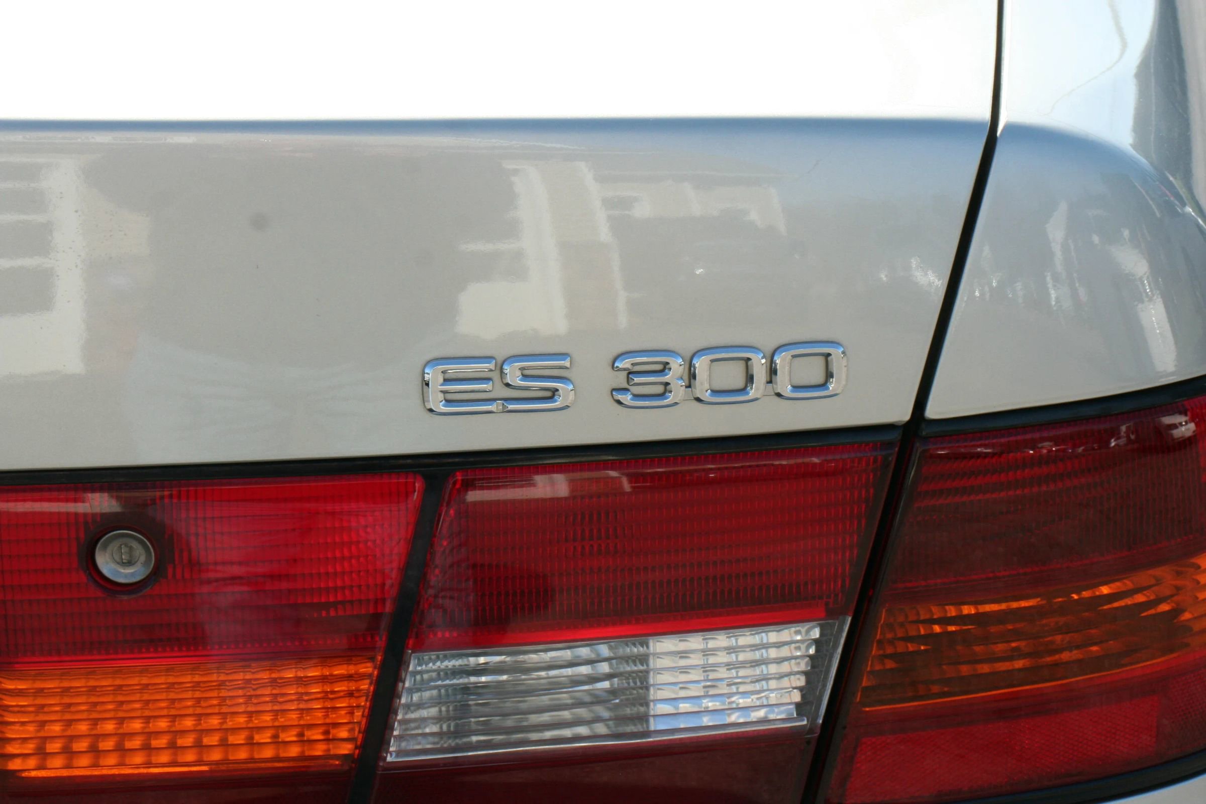 Used 1999 Lexus ES 330 FWD image 23