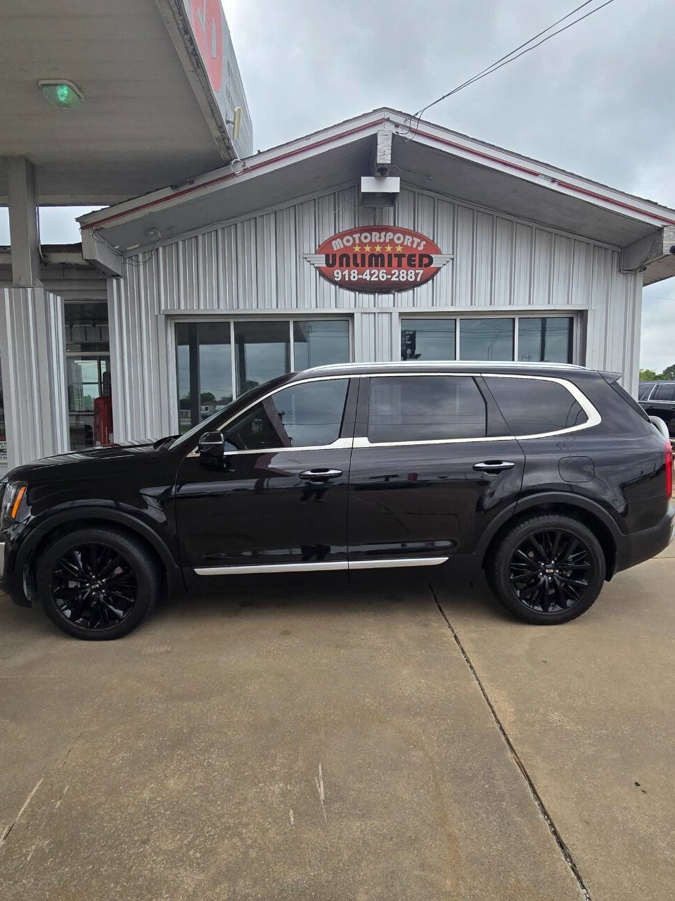 Used 2021 Kia Telluride SX image 2
