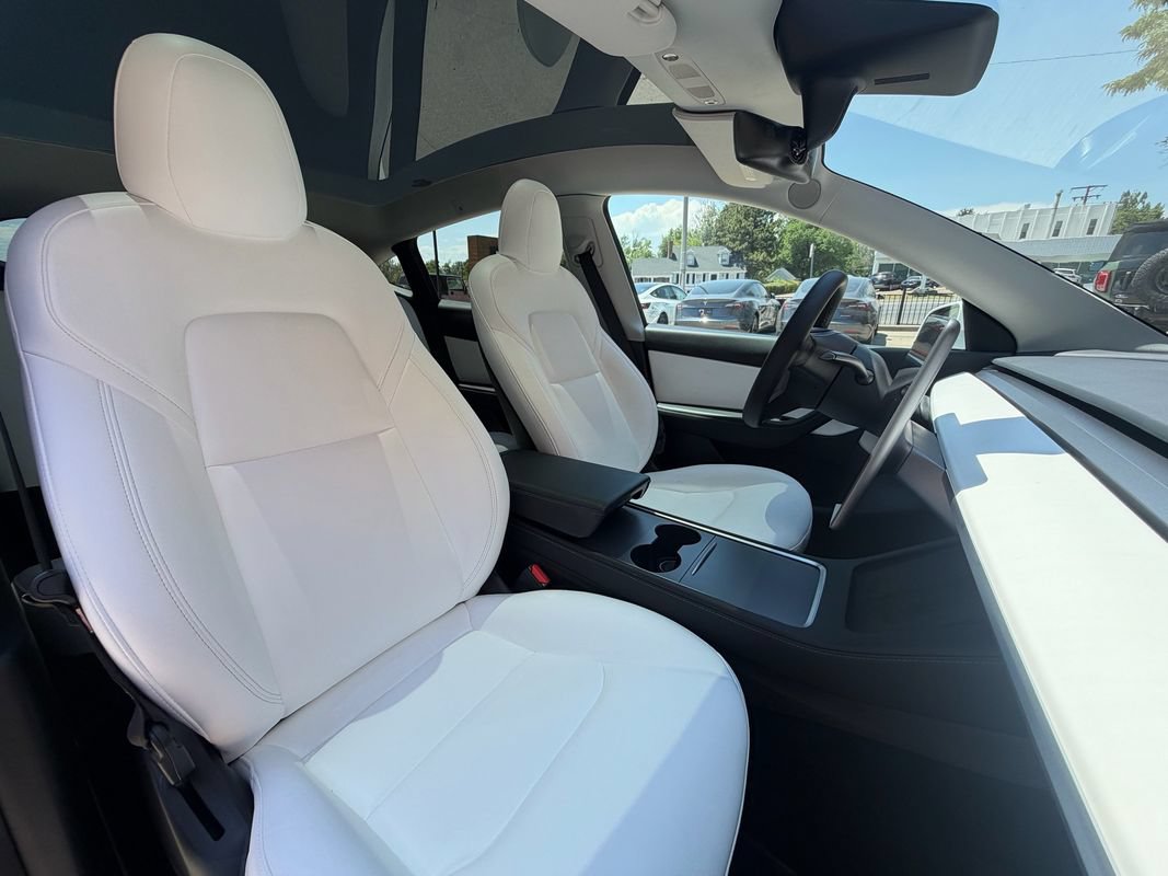 Used 2022 Tesla Model Y Performance AWD/4WD image 4