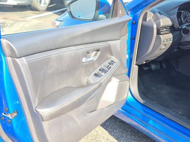 Used 2025 Nissan Sentra SV FWD image 9