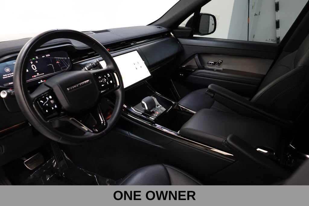 Used 2025 Land Rover Range Rover Sport Dynamic SE AWD/4WD image 10