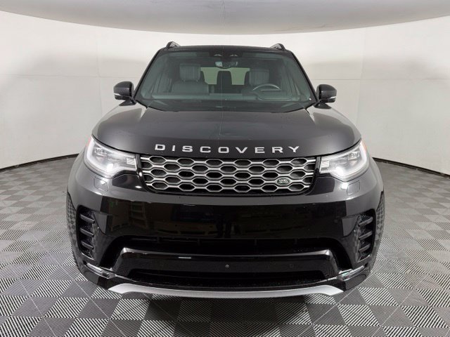 Used 2025 Land Rover Discovery Metropolitan Edition AWD/4WD image 10